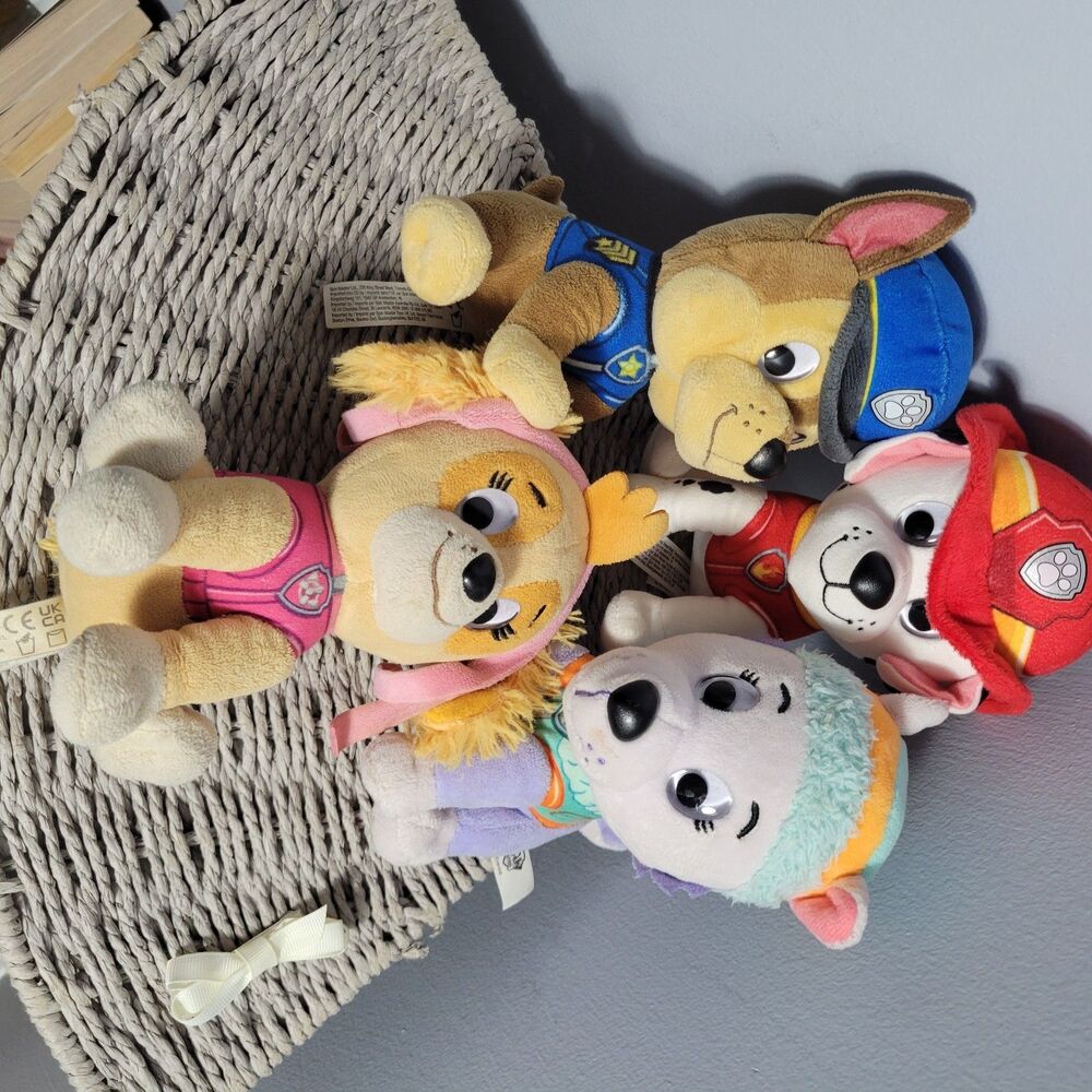 Paw Patrol Lot of 4 Marshall, Chase, Skye & Everest 6" Plush